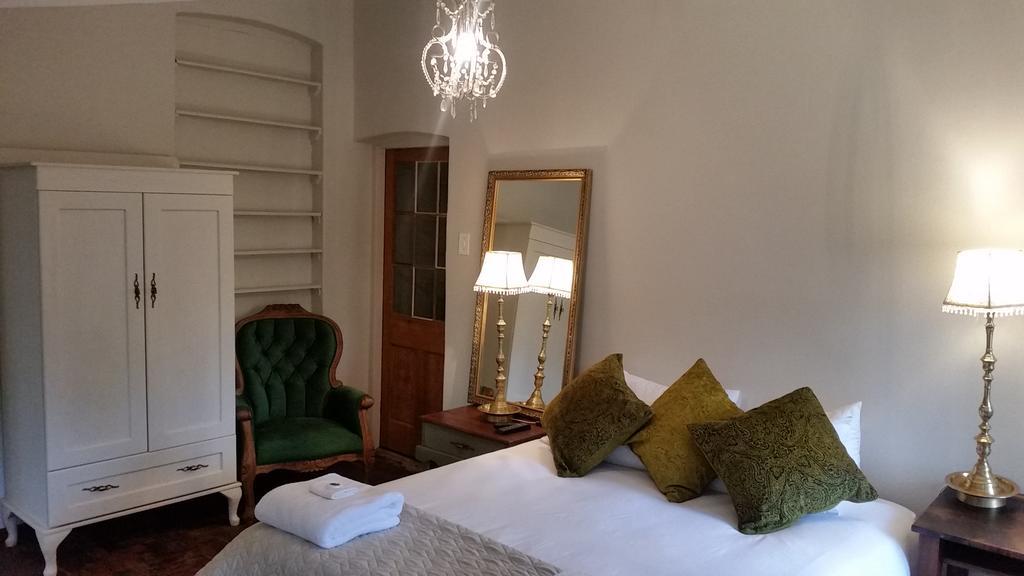 Bauhenia Guesthouse Potchefstroom Eksteriør billede